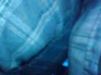 দৈত্যাকার তরমুজ সহ একটি কালি ফিলার বিছানায় তার আলিঙ্গন নিয়ে খেলা سِکْسِ مًحًآرمً করে